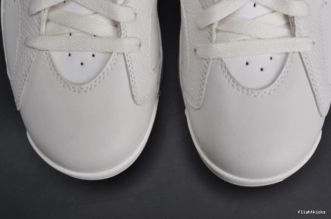 384664-116 Jordan Air Retro 6 Maroon white 0825
